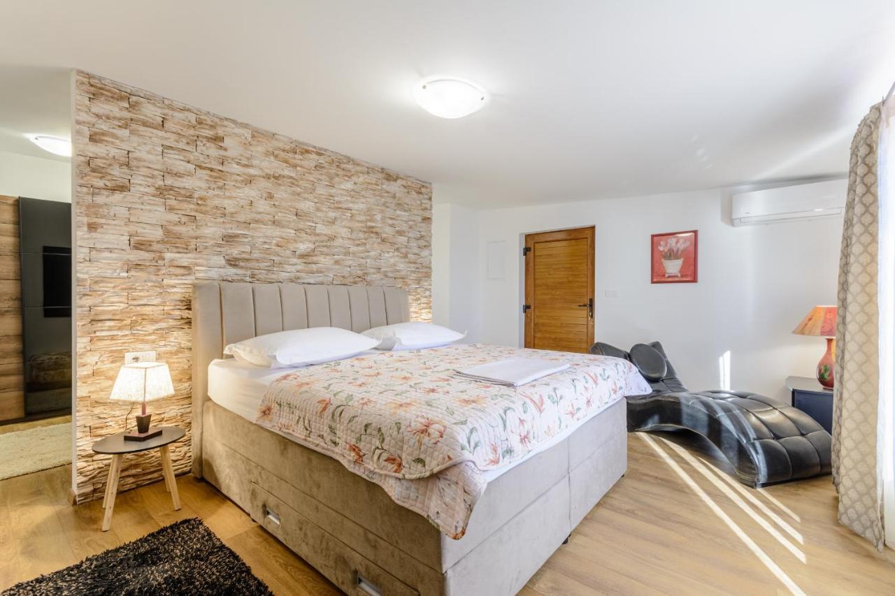 Villa Secluded Paradise Omiš Εξωτερικό φωτογραφία